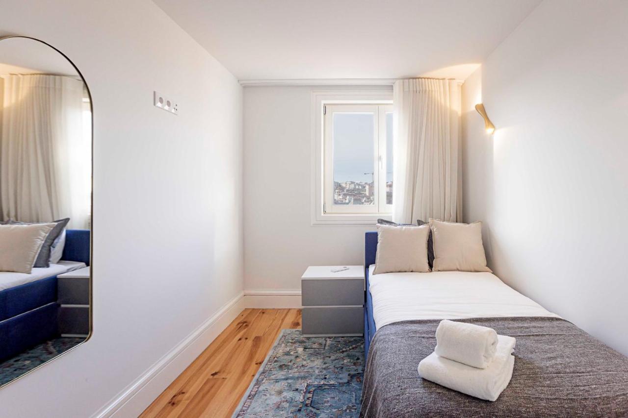 Modern Cativo Apartment By Lovelystay Porto Exterior photo